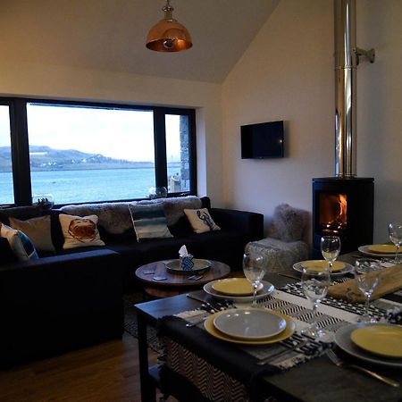Lodge On The Loch Sconser Bagian luar foto