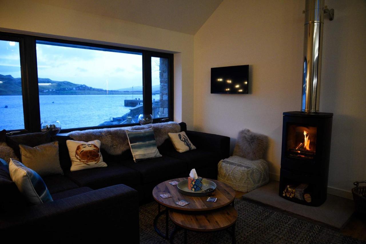 Lodge On The Loch Sconser Bagian luar foto