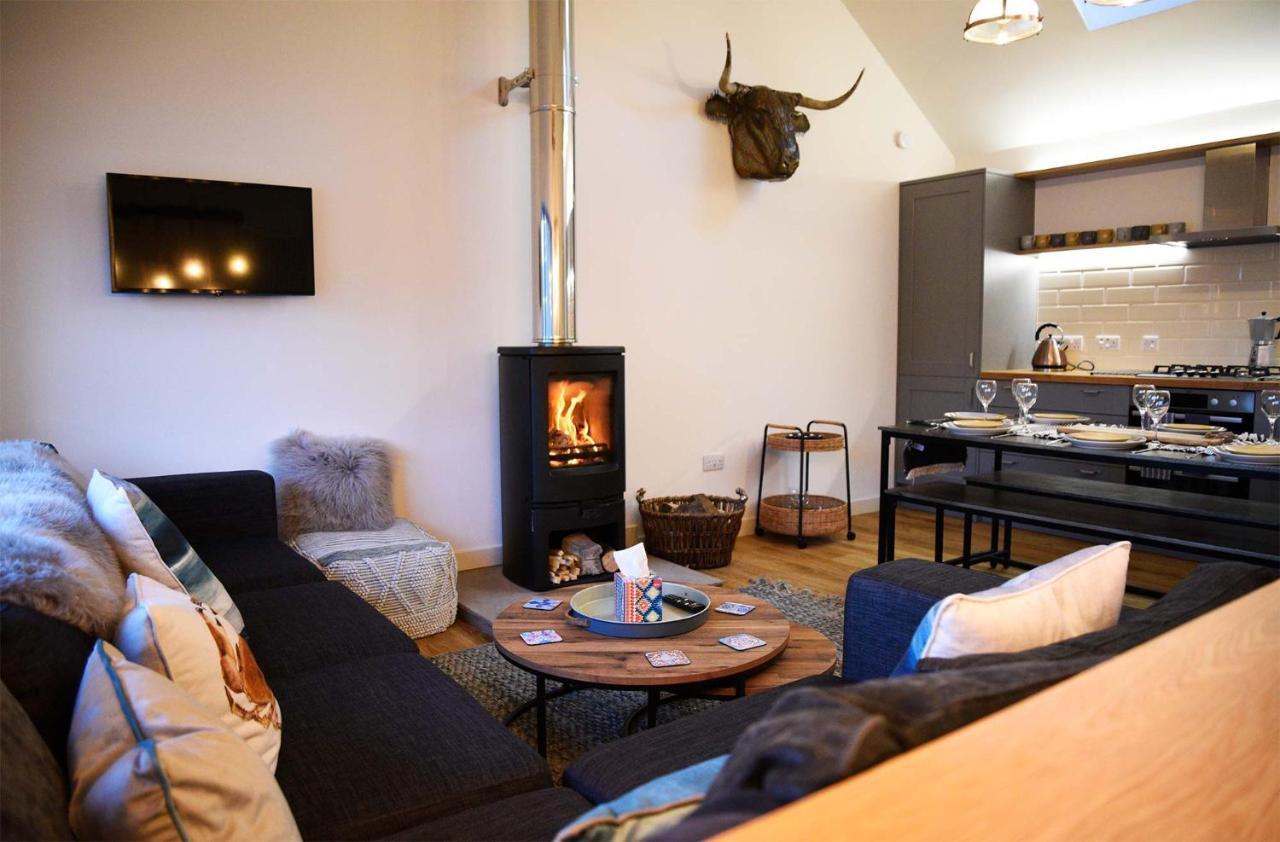 Lodge On The Loch Sconser Bagian luar foto