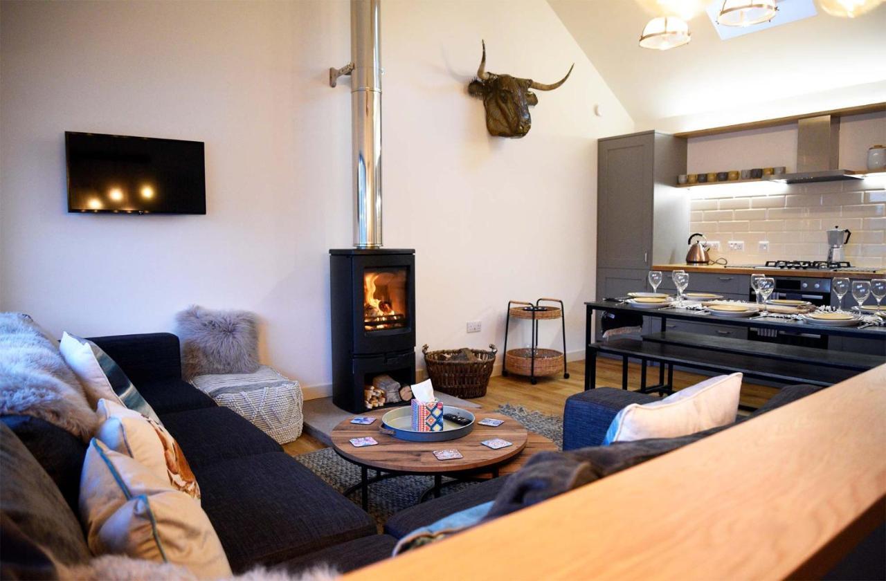 Lodge On The Loch Sconser Bagian luar foto